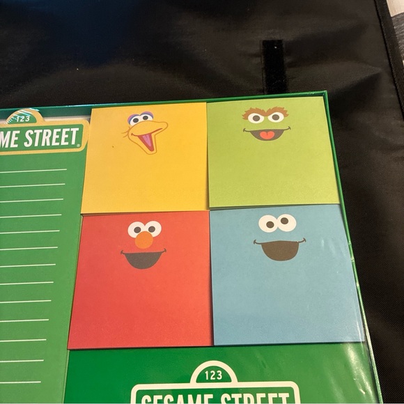 Sesame Street Colorful Notepad Collection - Picture 5 of 5